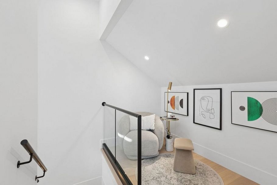 2 2752 Graveley Street Vancouver, BC - 28