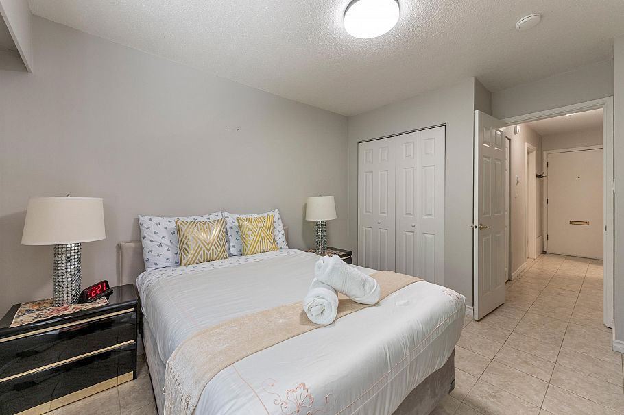 103 2040 Cornwall Avenue Vancouver, BC - 7