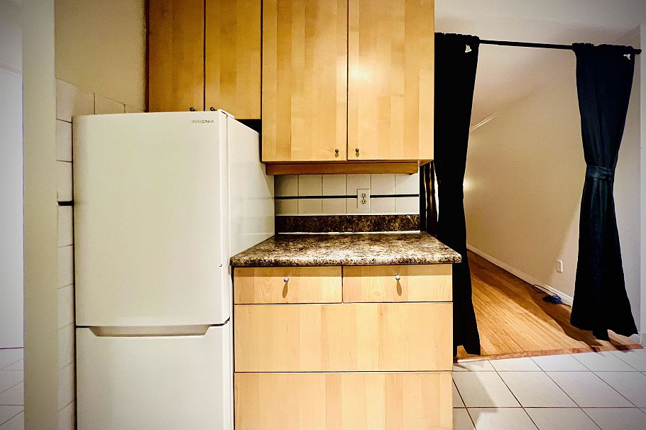 9 140 20TH STREET, North Vancouver BC V7L 3A4 North Vancouver, BC - 2
