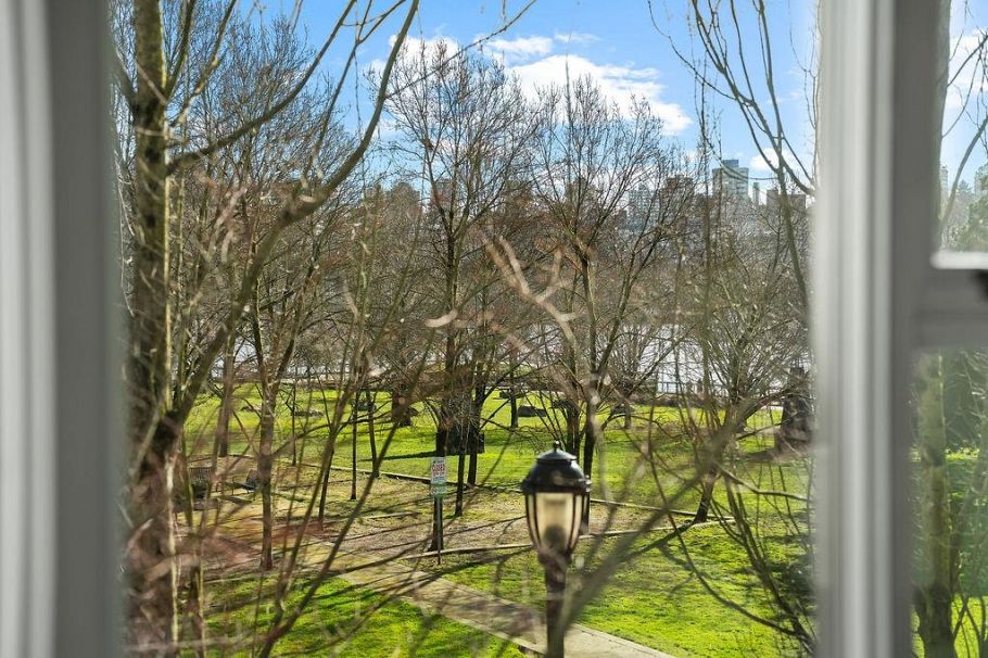 TH105 638 Beach Crescent Vancouver, BC - 22