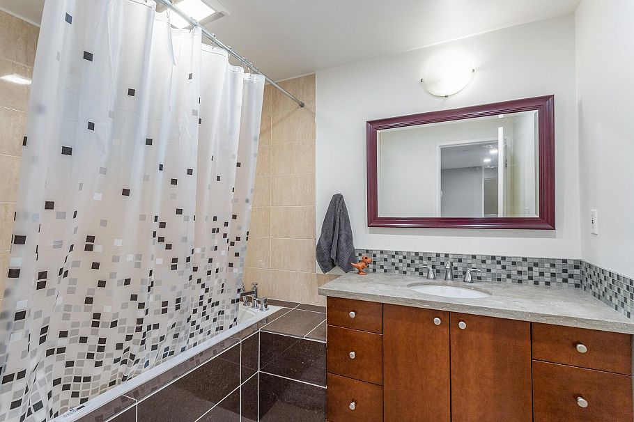 3951 William Street Burnaby, BC - 22