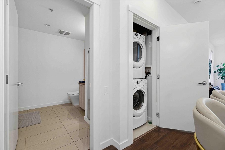 409 123 W 1st Street North Vancouver, BC - 29