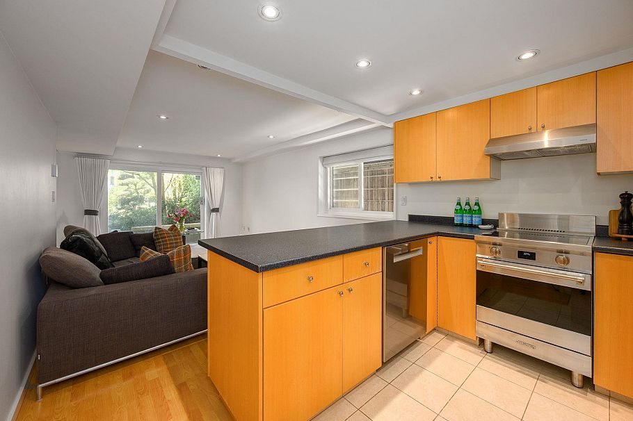 3262 W 1st Avenue Vancouver, BC - 25