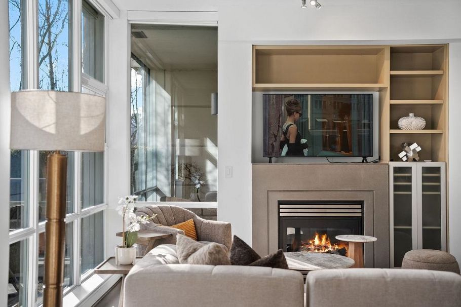 TH105 638 Beach Crescent Vancouver, BC - 11