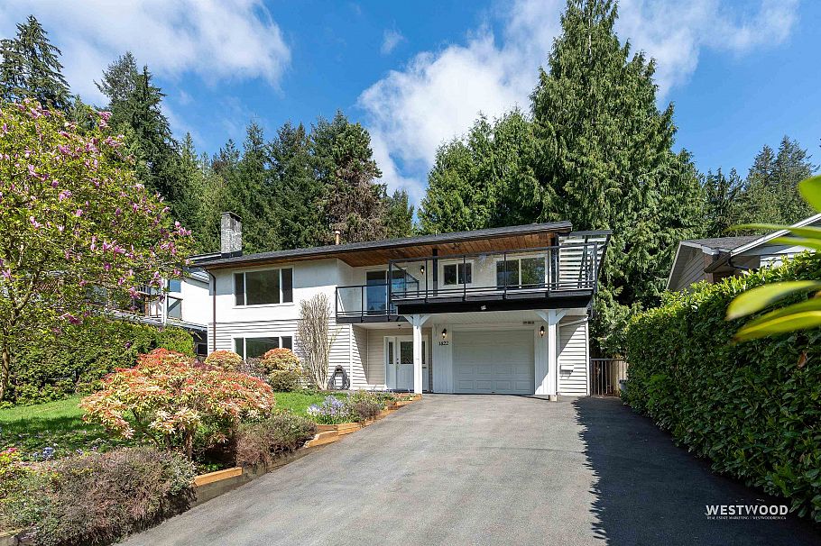 1422 Kilmer Road North Vancouver, BC - 1