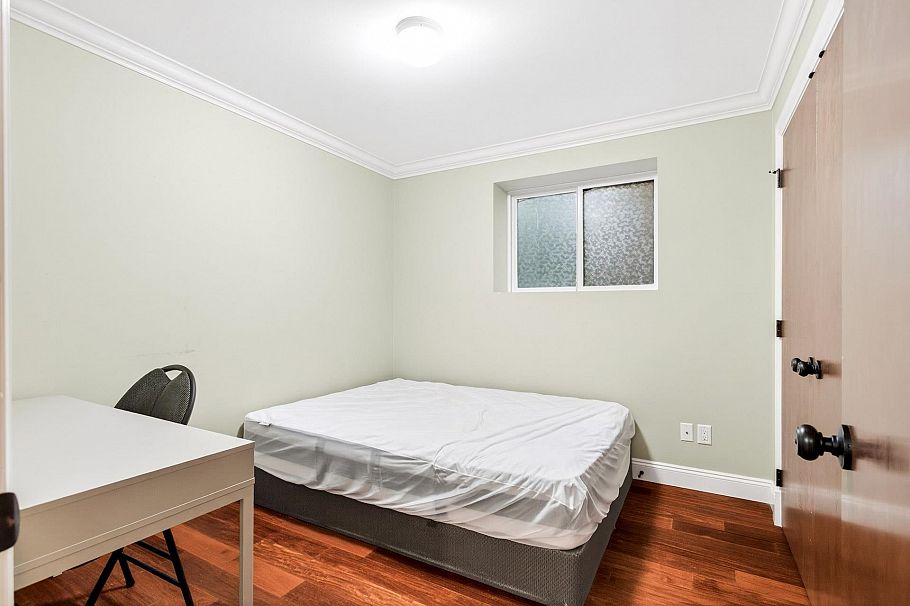 3715 W 22nd Avenue Vancouver, BC - 24