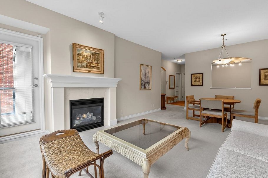 205 588 W 45th Avenue Vancouver, BC - 2