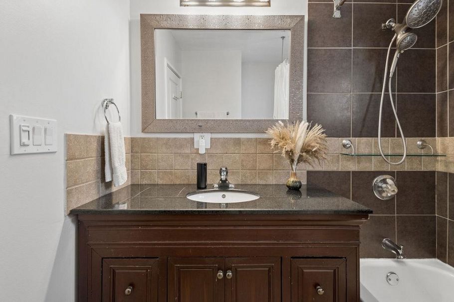 4344 Skeena Street Vancouver, BC - 32