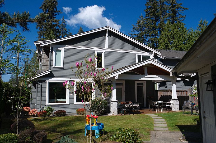 1198 Edgewood Road North Vancouver, BC - 3