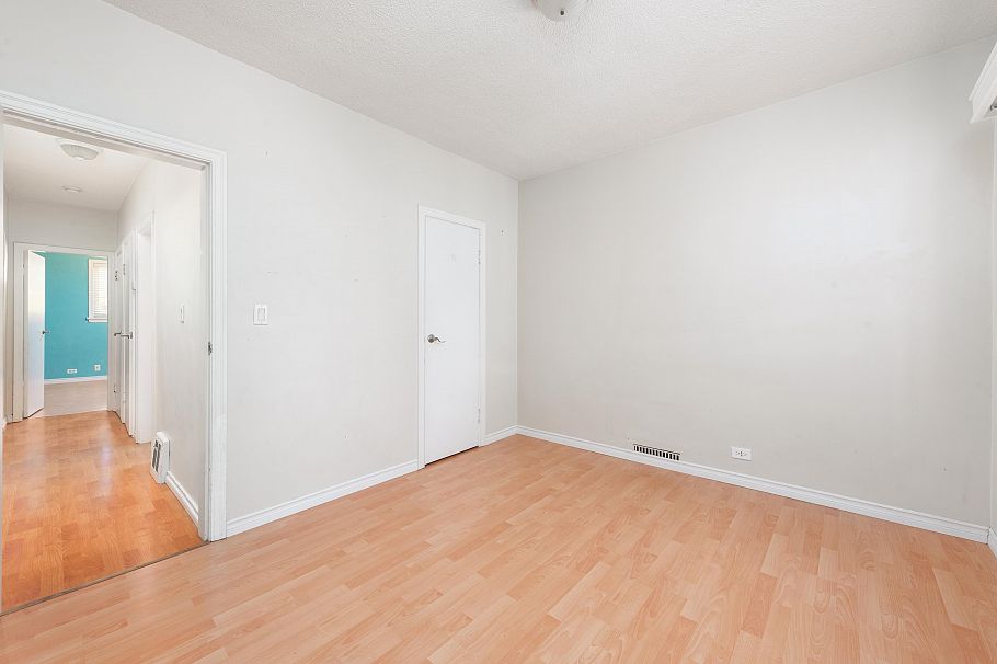 5556 Earles Street Vancouver, BC - 8
