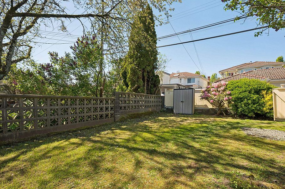 7621 Elliott Street Vancouver, BC - 34