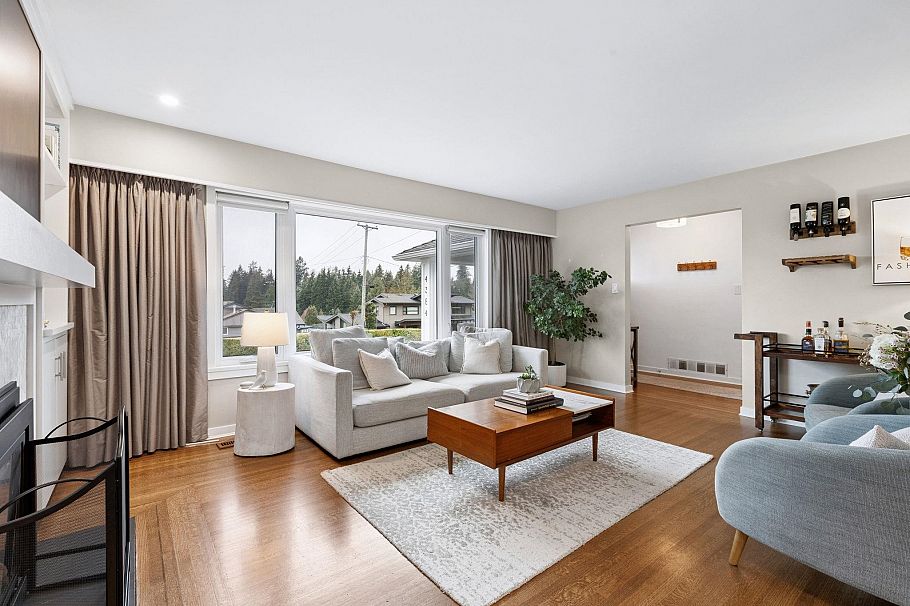 4384 Highland Boulevard North Vancouver, BC - 6