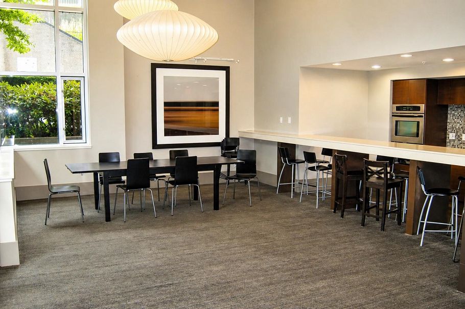 901 1320 Chesterfield Avenue North Vancouver, BC - 29