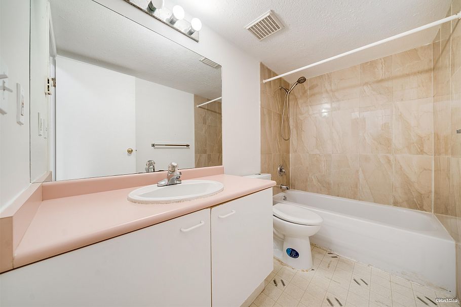 110 1615 Frances Street Vancouver, BC - 23