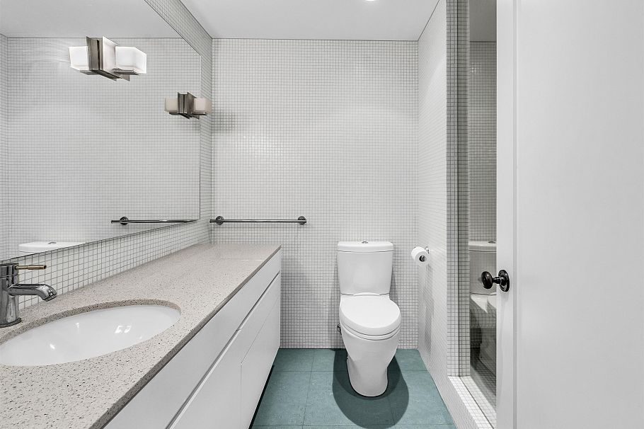 1747 Balaclava Street Vancouver, BC - 23