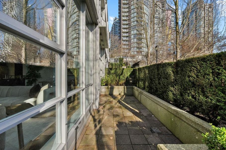 TH105 638 Beach Crescent Vancouver, BC - 5