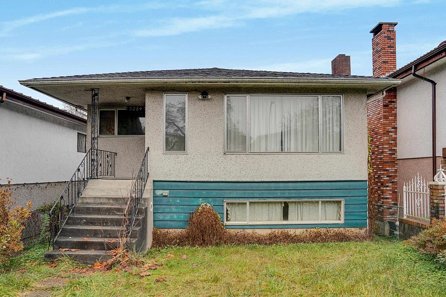 5284 Slocan Street Vancouver, BC - 1
