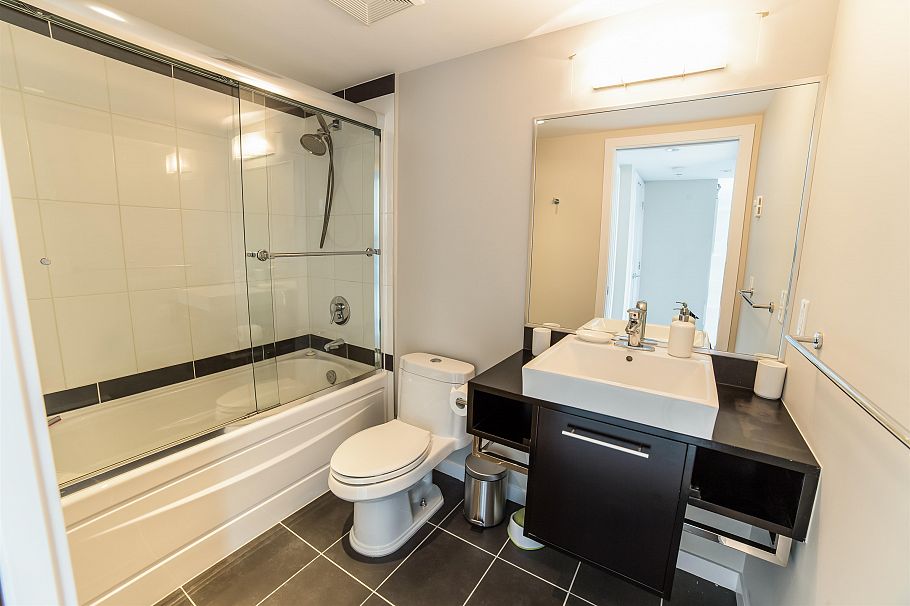 707 633 Abbott Street Vancouver, BC - 3