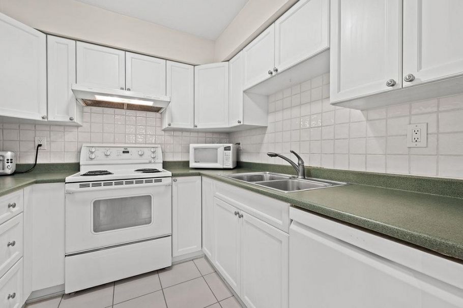 308 1476 W 10th Avenue Vancouver, BC - 10