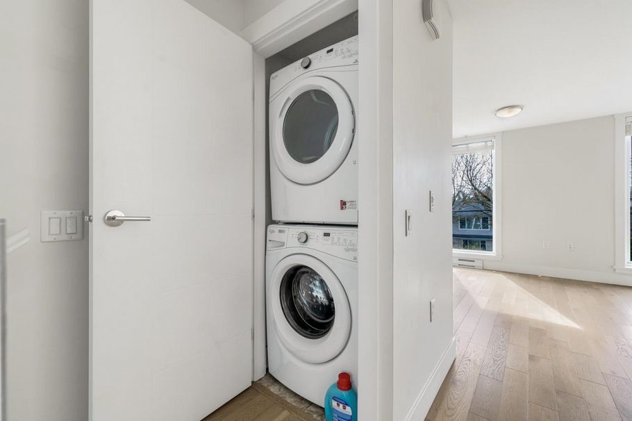 8 531 E 16th Avenue West Vancouver, BC - 19