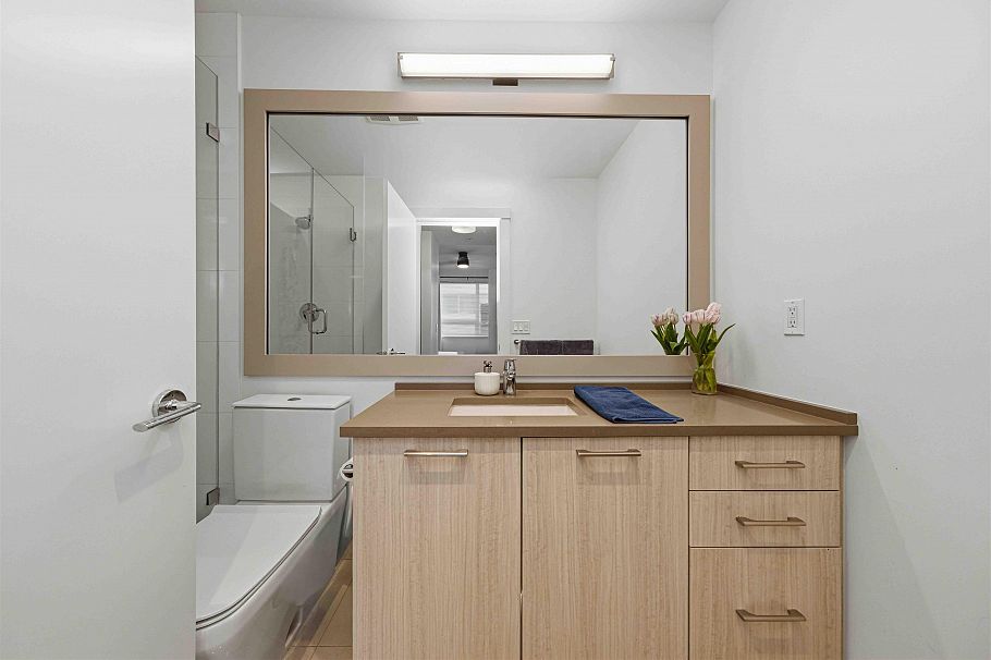 409 123 W 1st Street North Vancouver, BC - 23