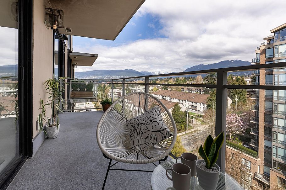 1104 175 W 1st Street North Vancouver, BC - 31