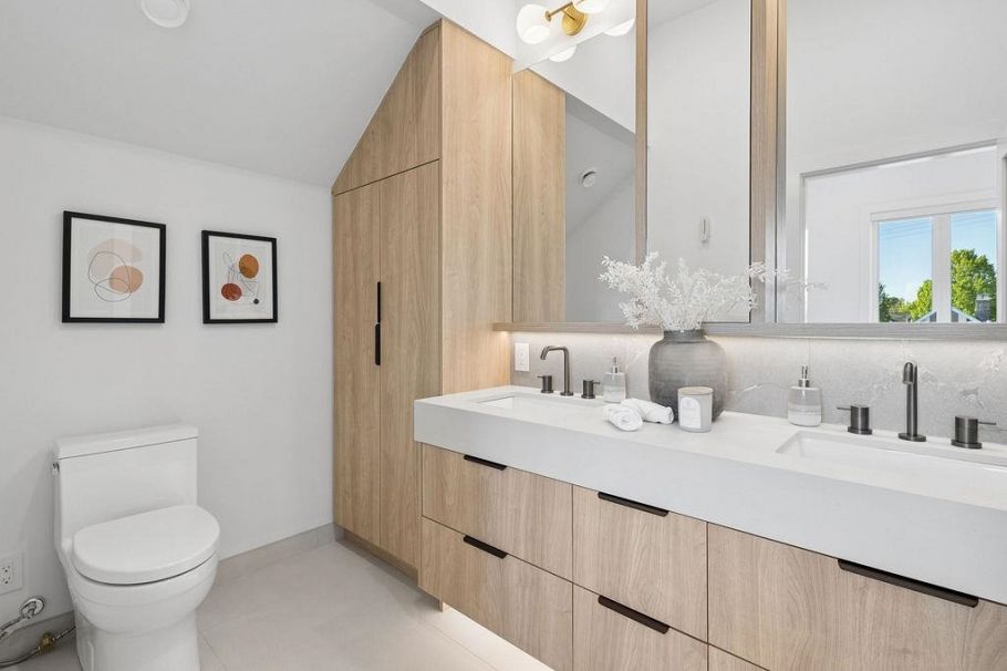 2 2752 Graveley Street Vancouver, BC - 24