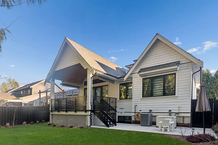 1260 Plateau Drive North Vancouver, BC - 37