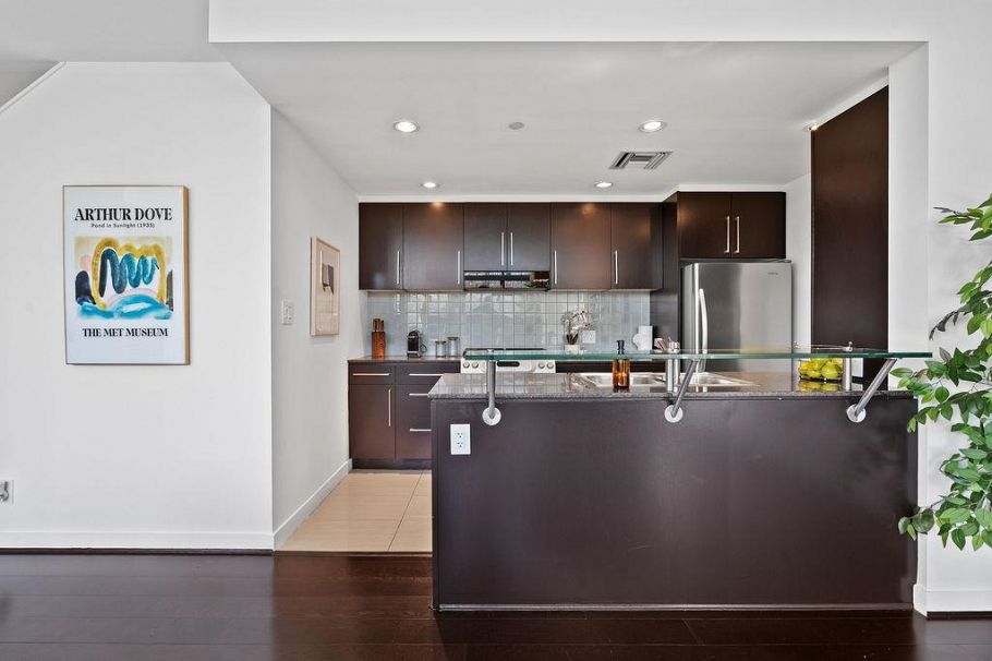 TH105 638 Beach Crescent Vancouver, BC - 37