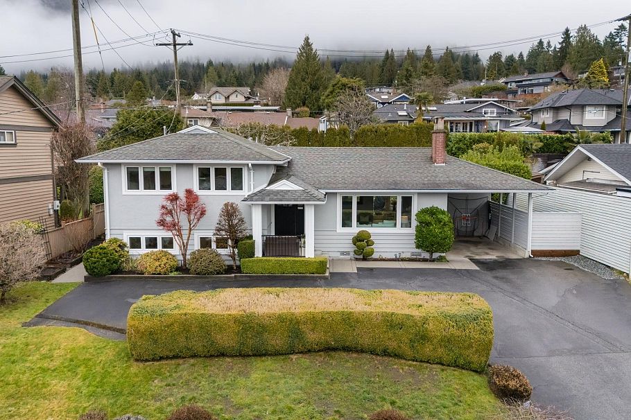 4384 Highland Boulevard North Vancouver, BC - 36