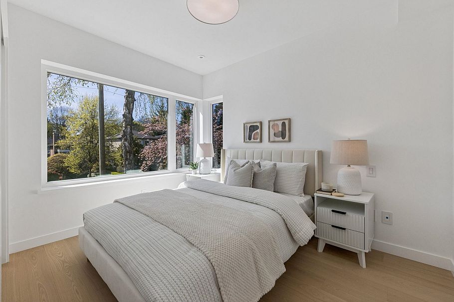 1 6040 Larch Street Vancouver, BC - 19