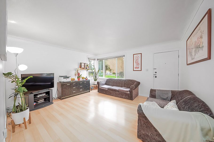 3134 E 1st Avenue Vancouver, BC - 6