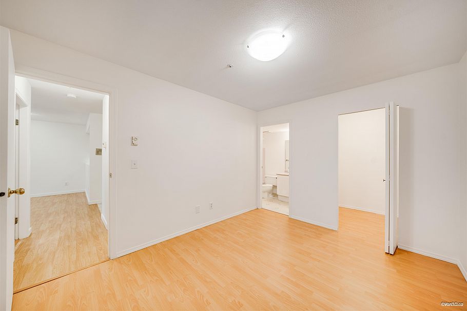 110 1615 Frances Street Vancouver, BC - 24