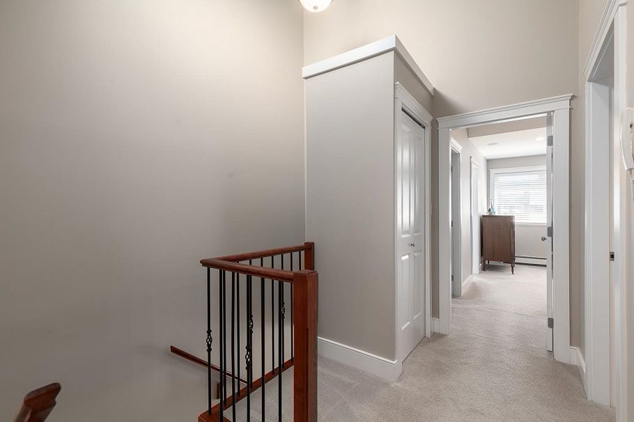 227 E 17 Street North Vancouver, BC - 20