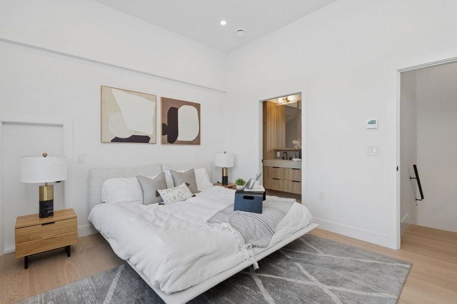 2 2752 Graveley Street Vancouver, BC - 21