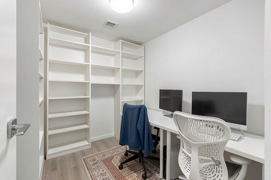 1307 1471 Hunter Street North Vancouver, BC - 17