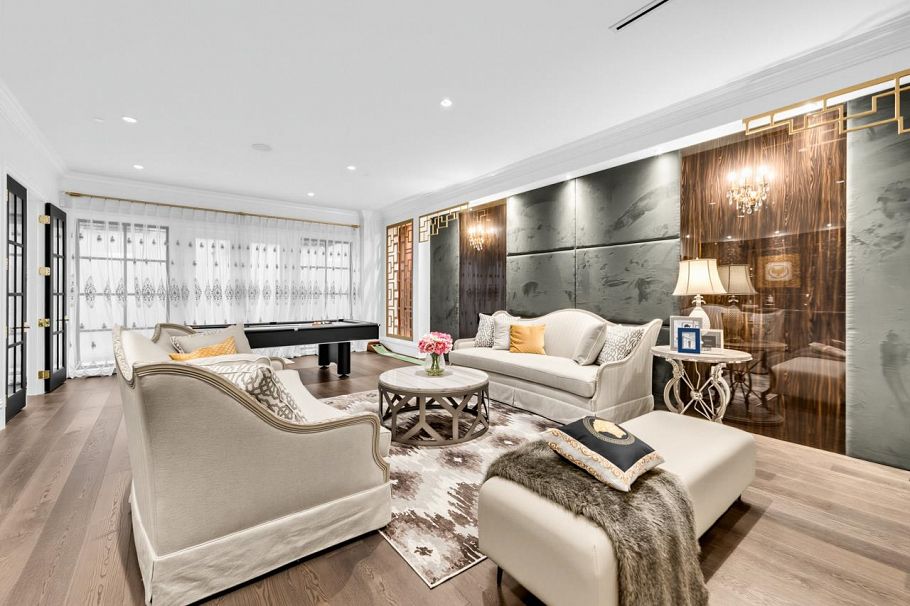 4177 Doncaster Way Vancouver, BC - 19