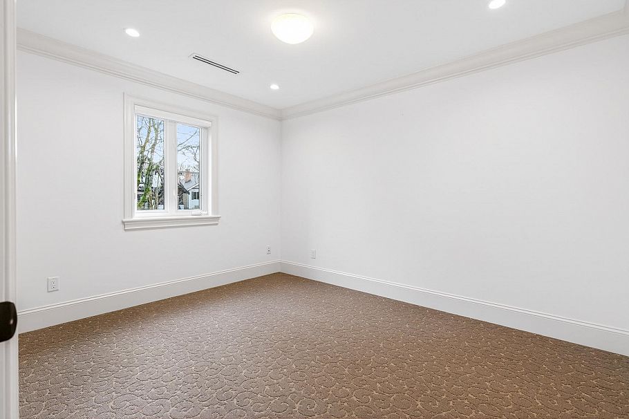 3715 W 22nd Avenue Vancouver, BC - 20