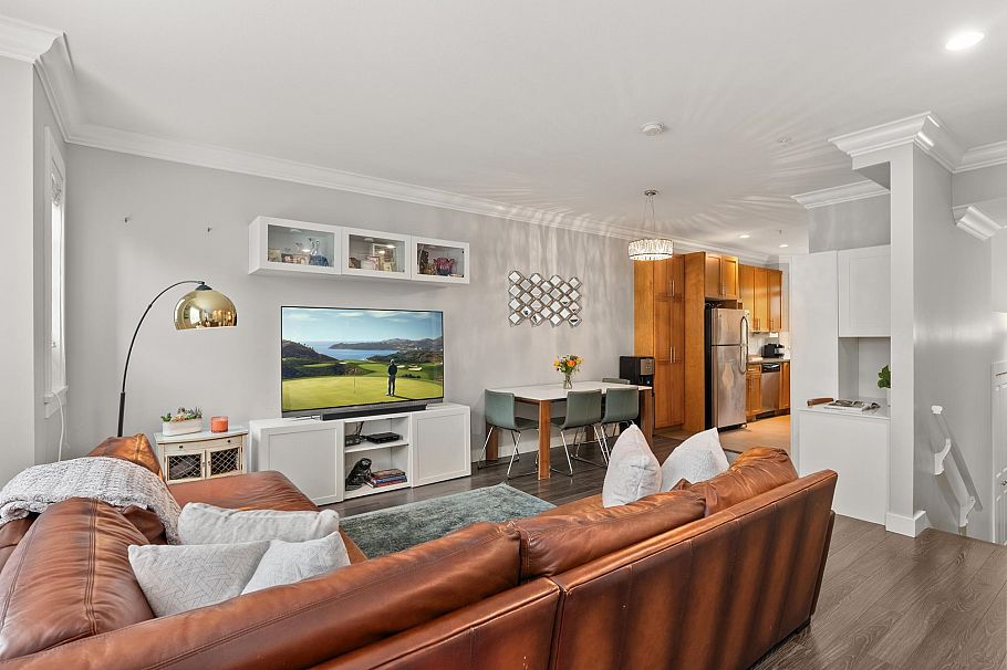 1382 E 27th Avenue Vancouver, BC - 5