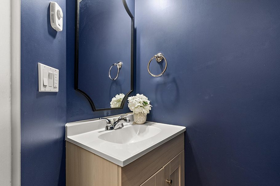 1382 E 27th Avenue Vancouver, BC - 21