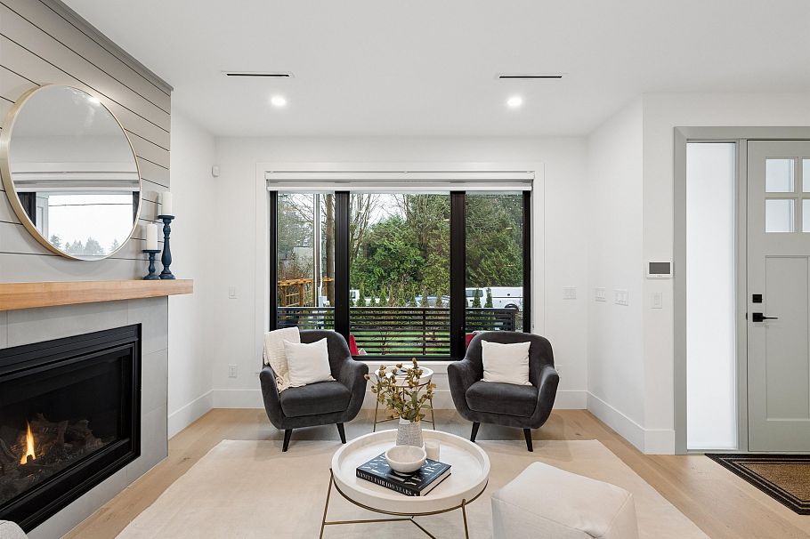 1260 Plateau Drive North Vancouver, BC - 16