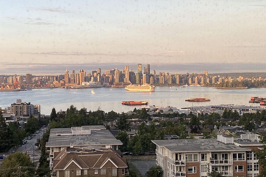 901 1320 Chesterfield Avenue North Vancouver, BC - 34