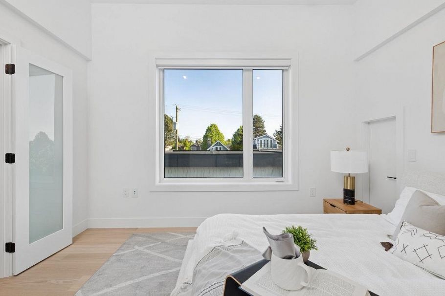 2 2752 Graveley Street Vancouver, BC - 29