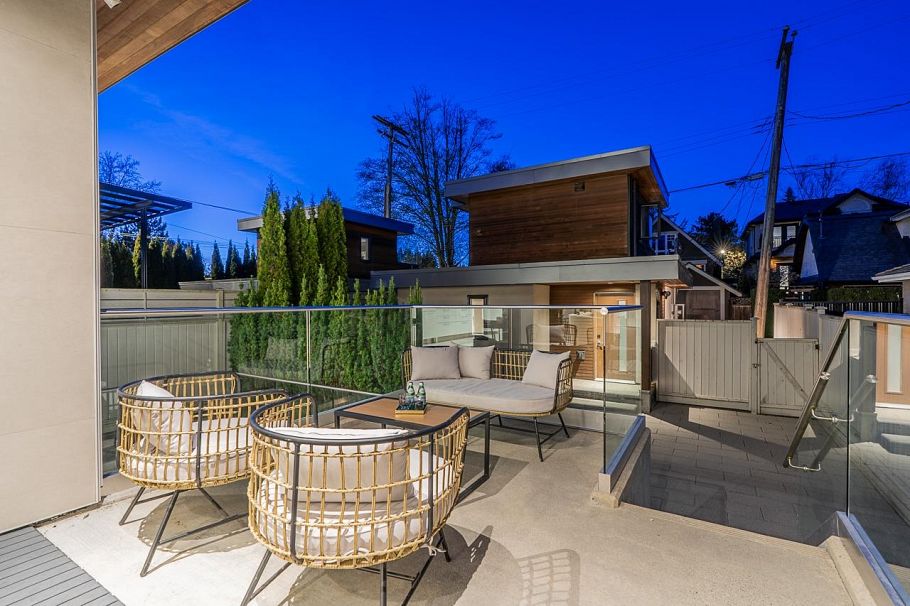 4691 W 9th Avenue Vancouver, BC - 19