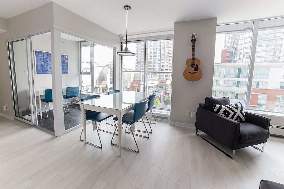 707 633 Abbott Street Vancouver, BC - 1