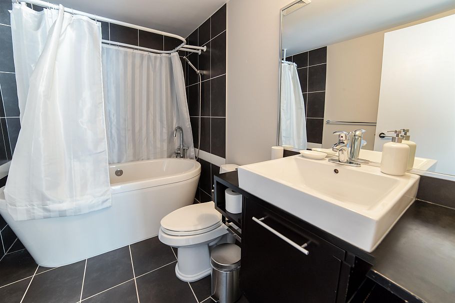 707 633 Abbott Street Vancouver, BC - 5