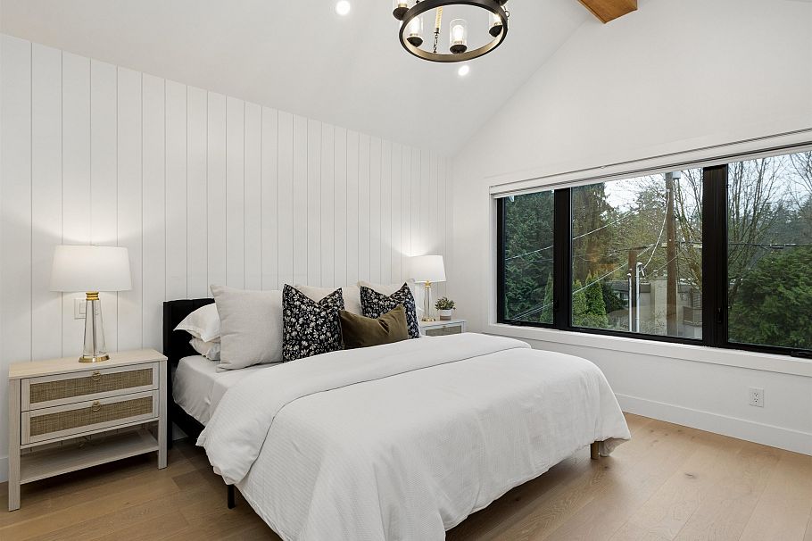 1260 Plateau Drive North Vancouver, BC - 20