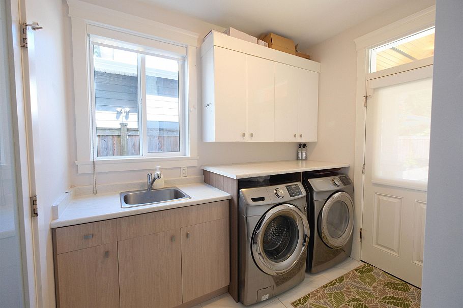 1198 Edgewood Road North Vancouver, BC - 8