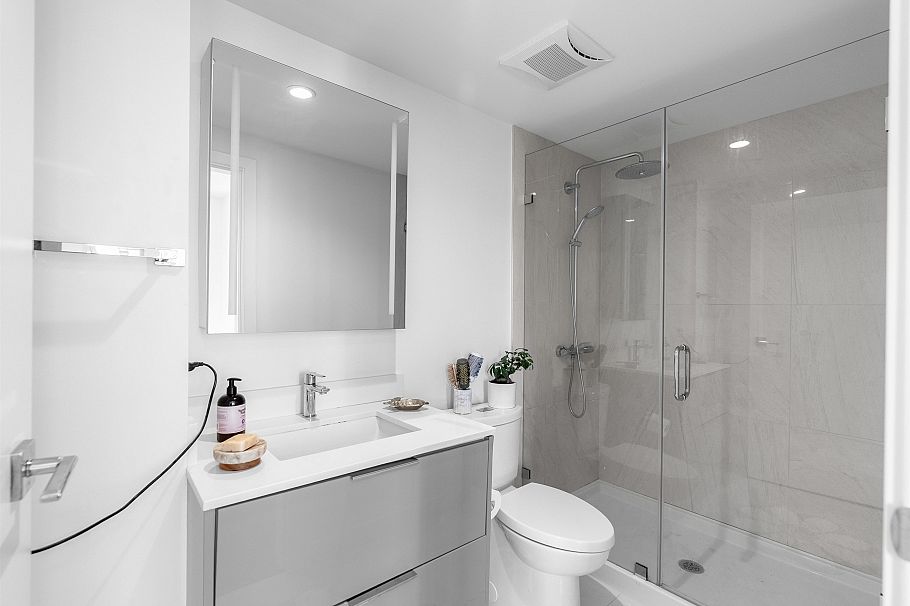 1307 1471 Hunter Street North Vancouver, BC - 16