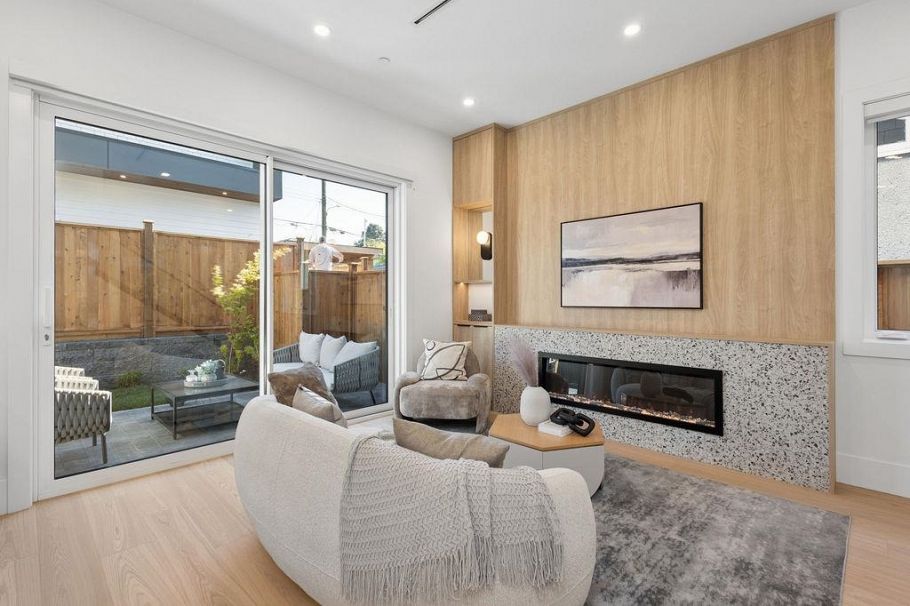 2 2752 Graveley Street Vancouver, BC - 9